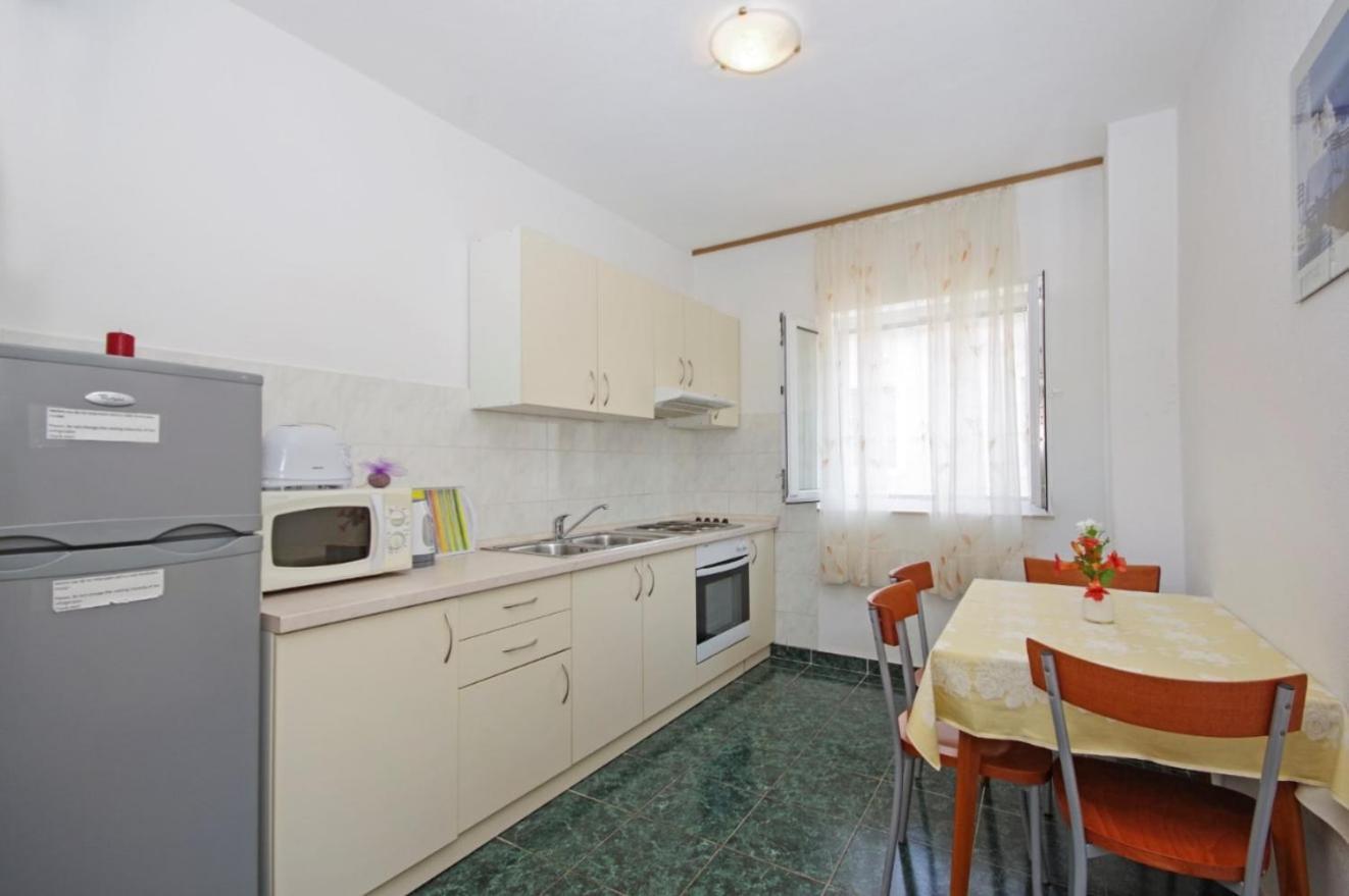 Villa Antonia Baska Voda Luaran gambar